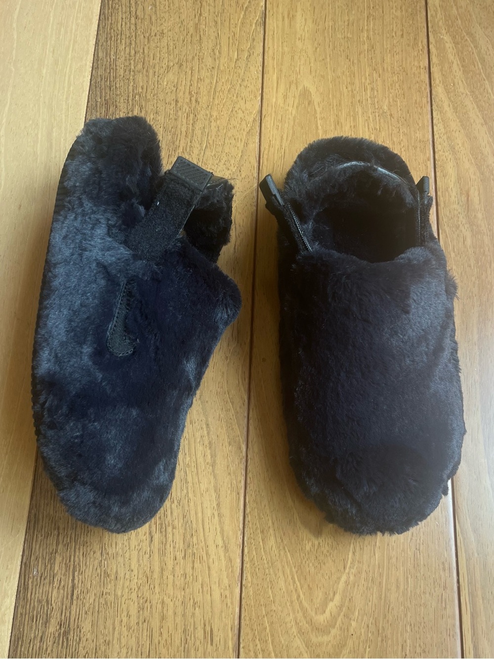 NWOB Nike Calm Mule Fuzzy Slide Faux Fur Women’s Sz 7 Black